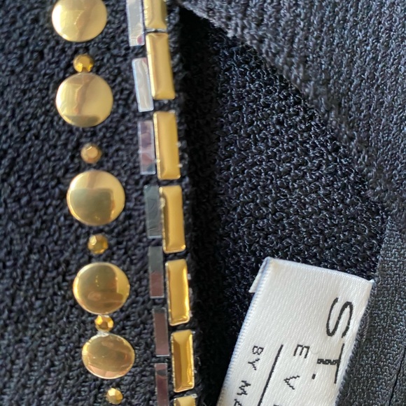 Dress - Picture 4 of 7